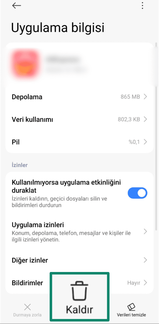 Two side-by-side screenshots of the Android settings. The left screenshot highlights the 