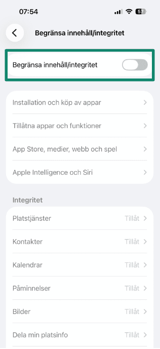Content & Privacy Restrictions screen with toggle switched off.